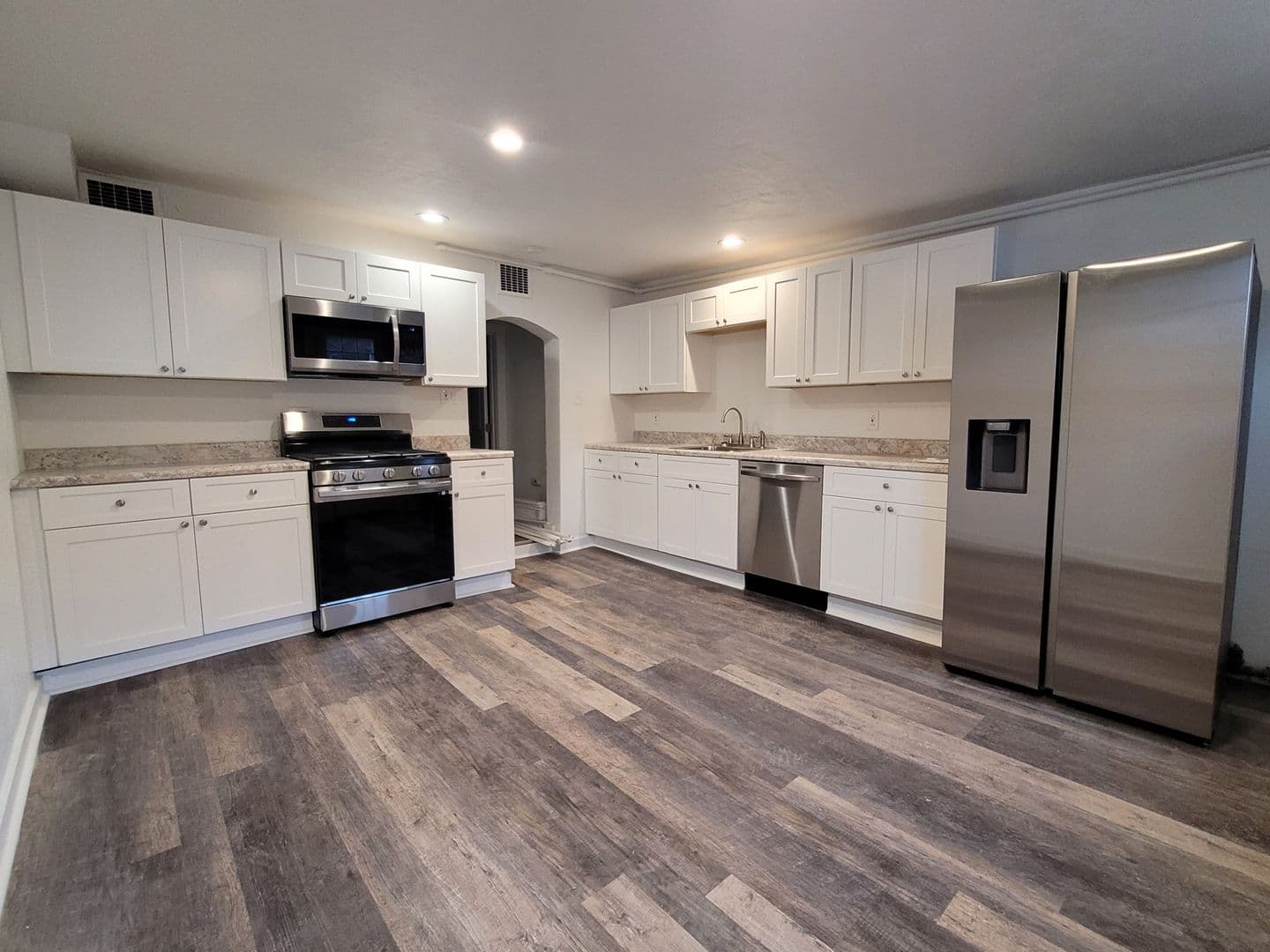Pittsburgh House: 1146 Woods Run Avenue
