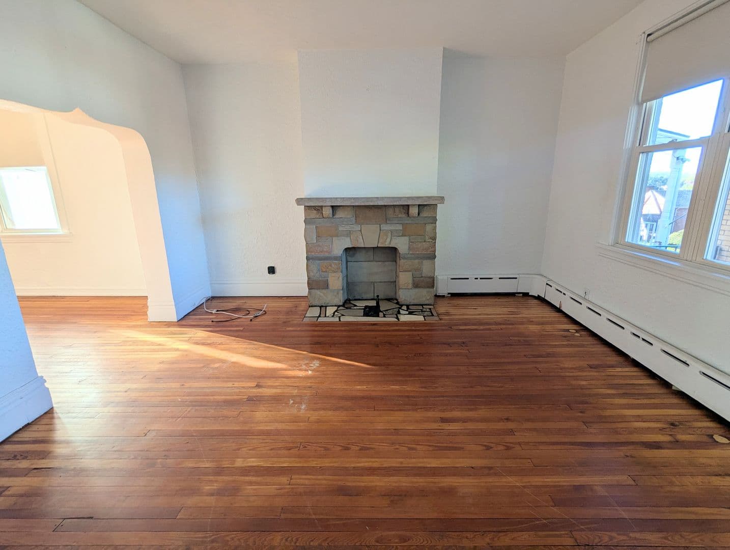 Pittsburgh House: 303 Labelle St