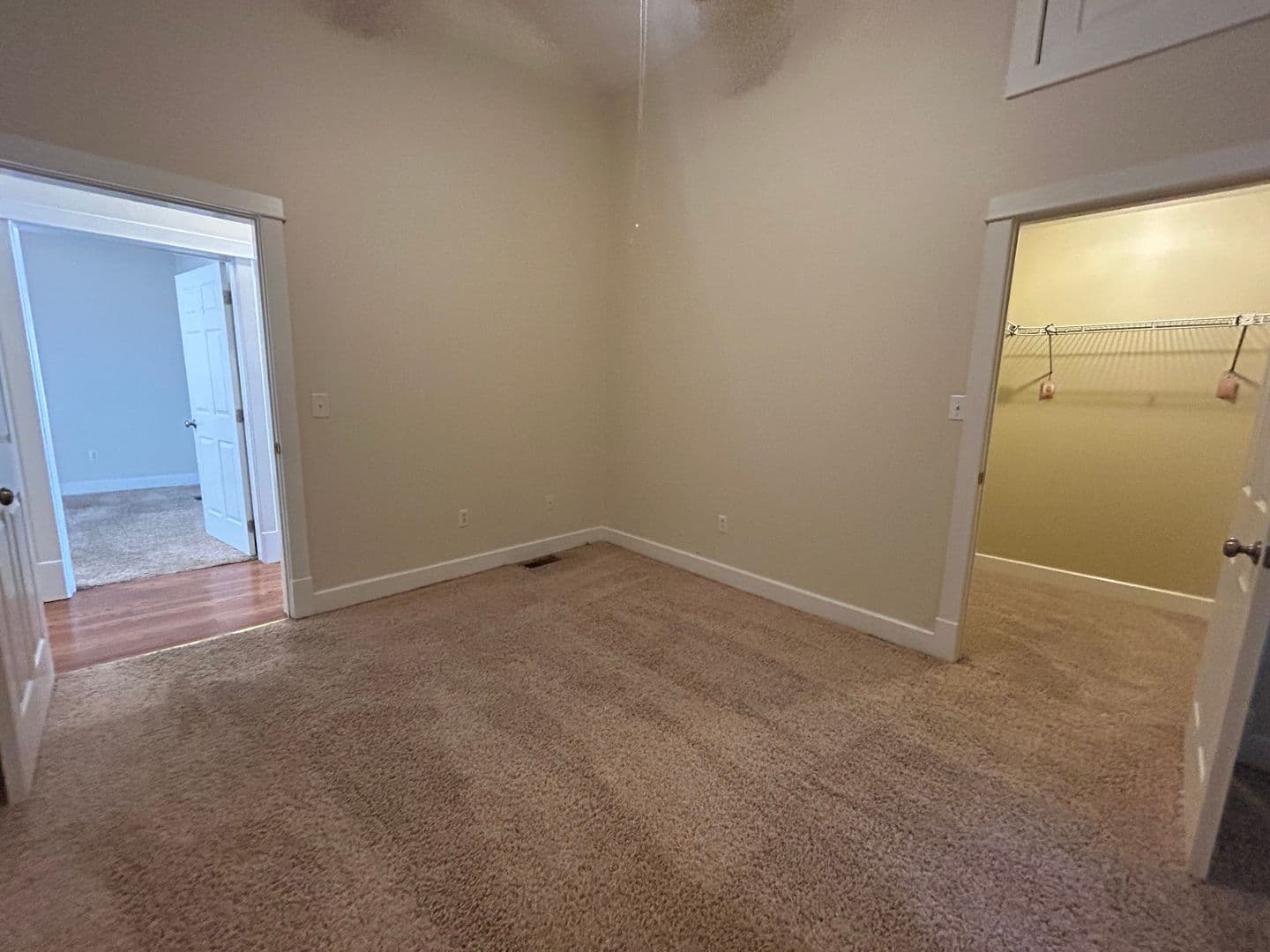 Grove City Apartment: 304 N. Broad Street