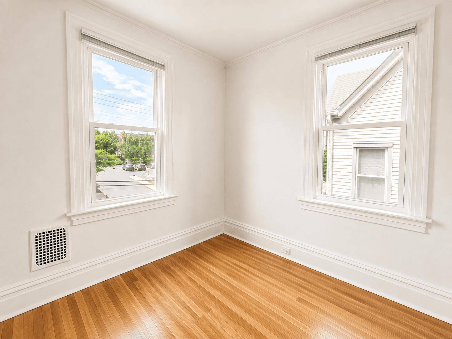 Pittsburgh Apartment: 2 Shady Dr W
