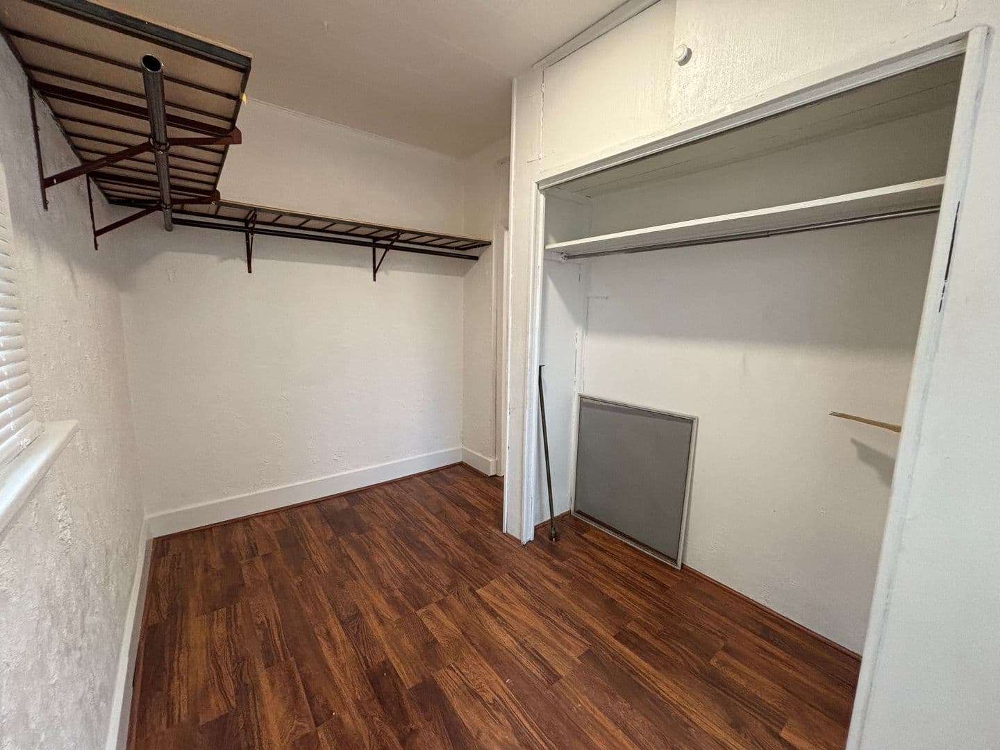 Pittsburgh Apartment: 2 Shady Dr W