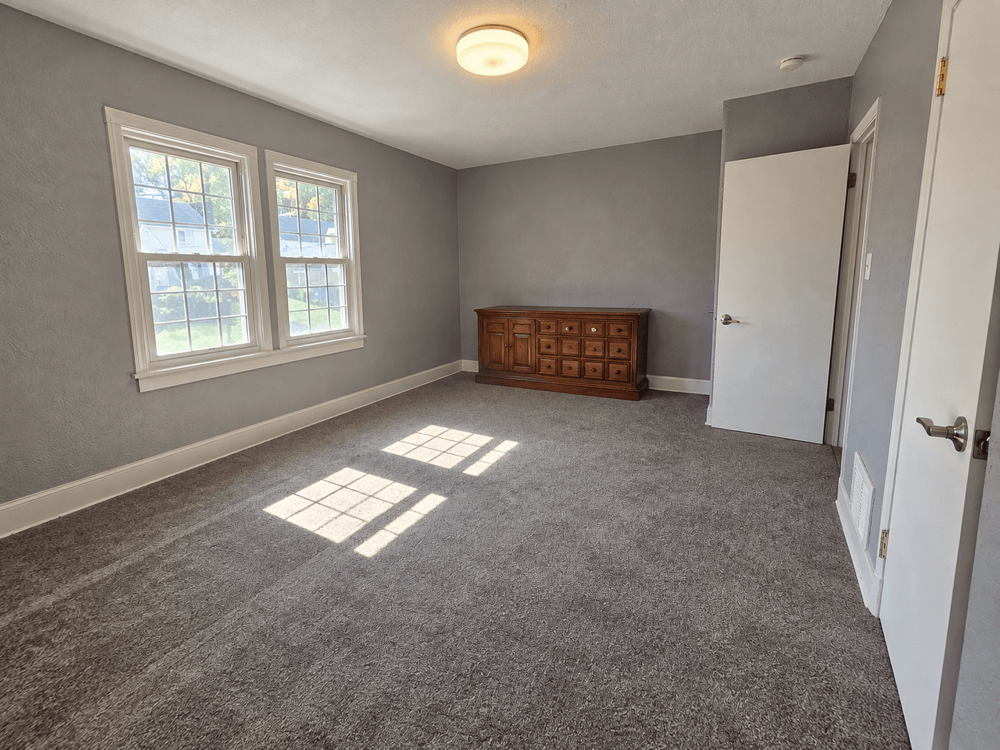 Pittsburgh Apartment: 319-321 E Agnew Ave