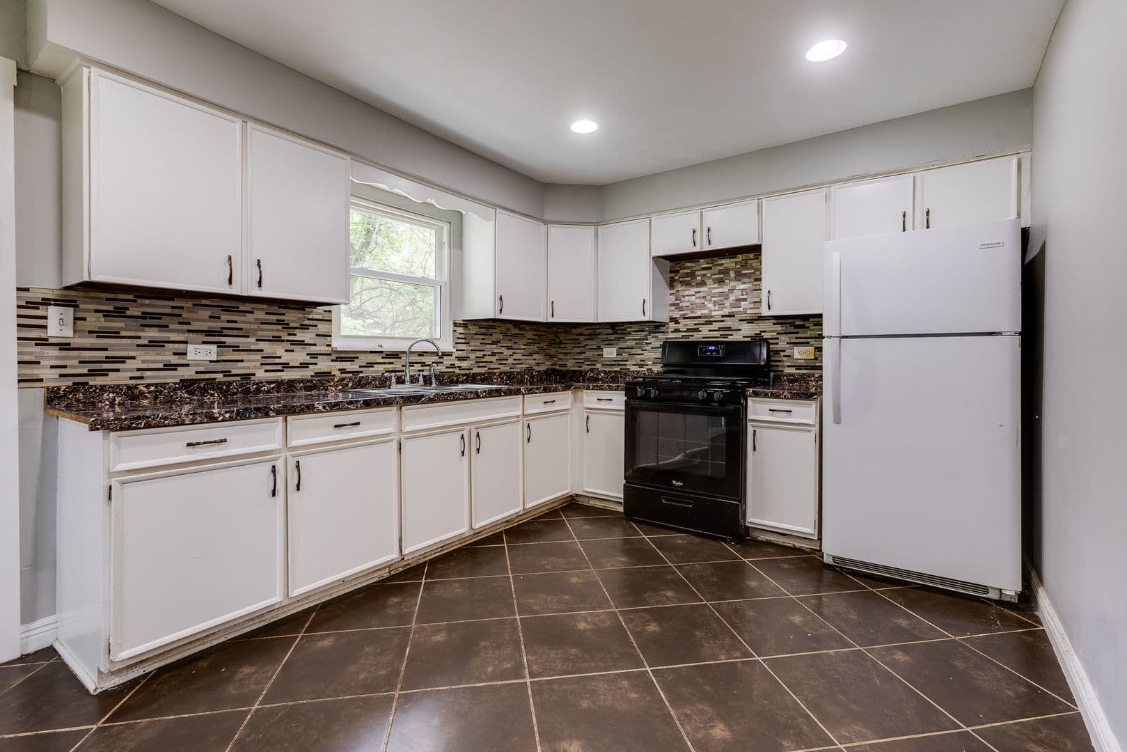 Pittsburgh House: 213 W. Burgess Street