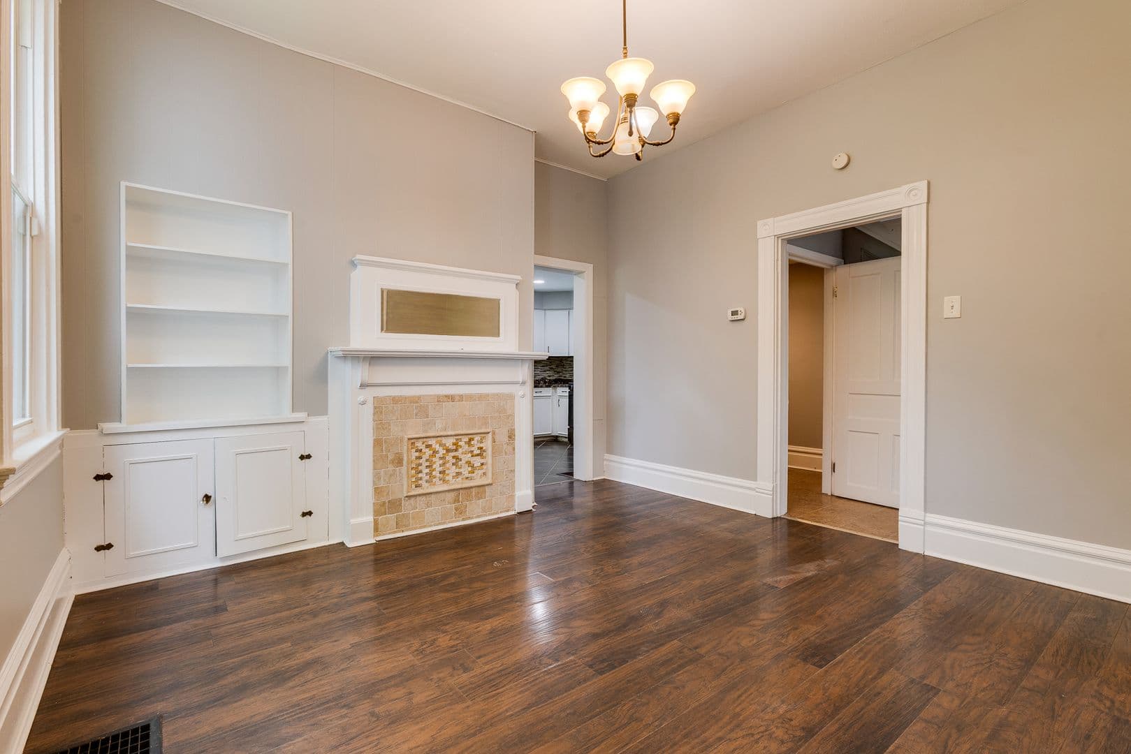 Pittsburgh House: 213 W. Burgess Street