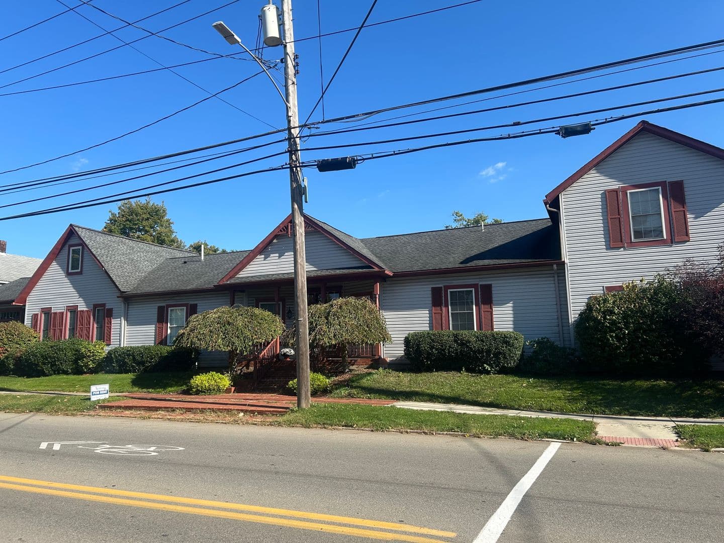 Grove City Apartment: 304 N. Broad Street