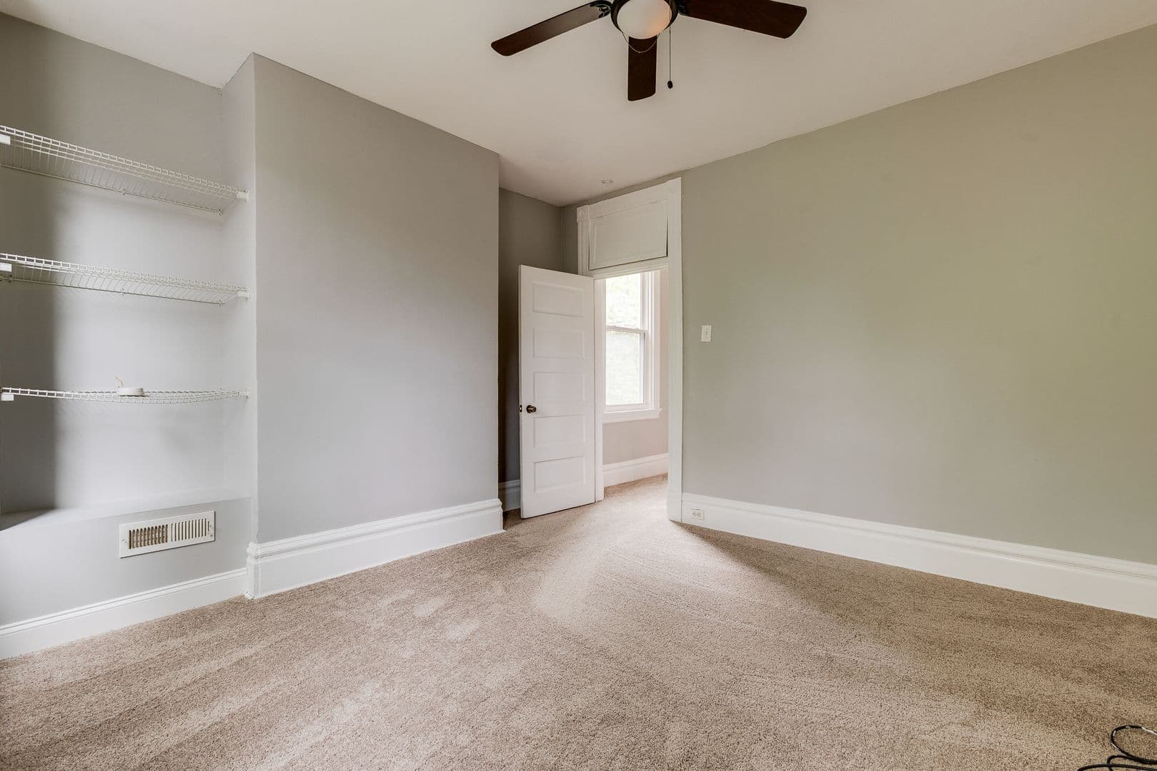 Pittsburgh House: 213 W. Burgess Street