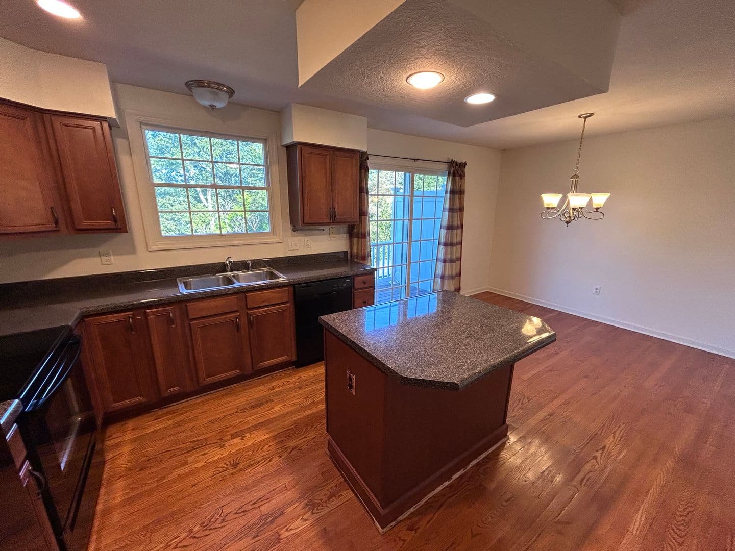 Pittsburgh Townhome: 1-114 Castleview Dr