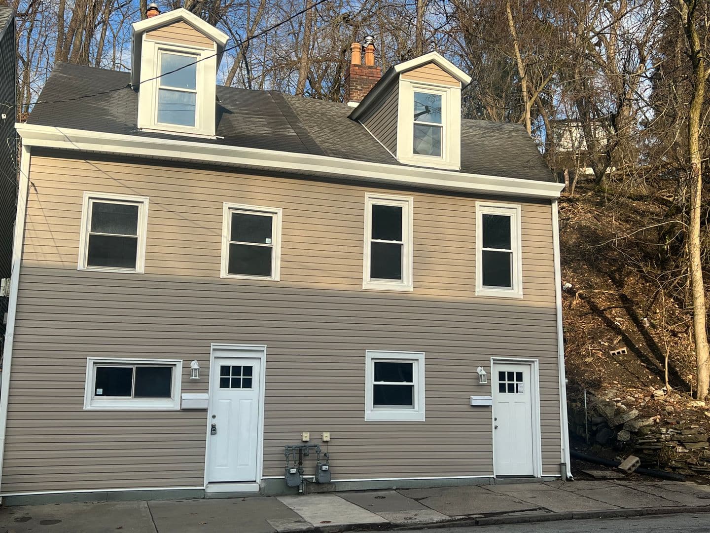 Pittsburgh House: 1146 Woods Run Avenue