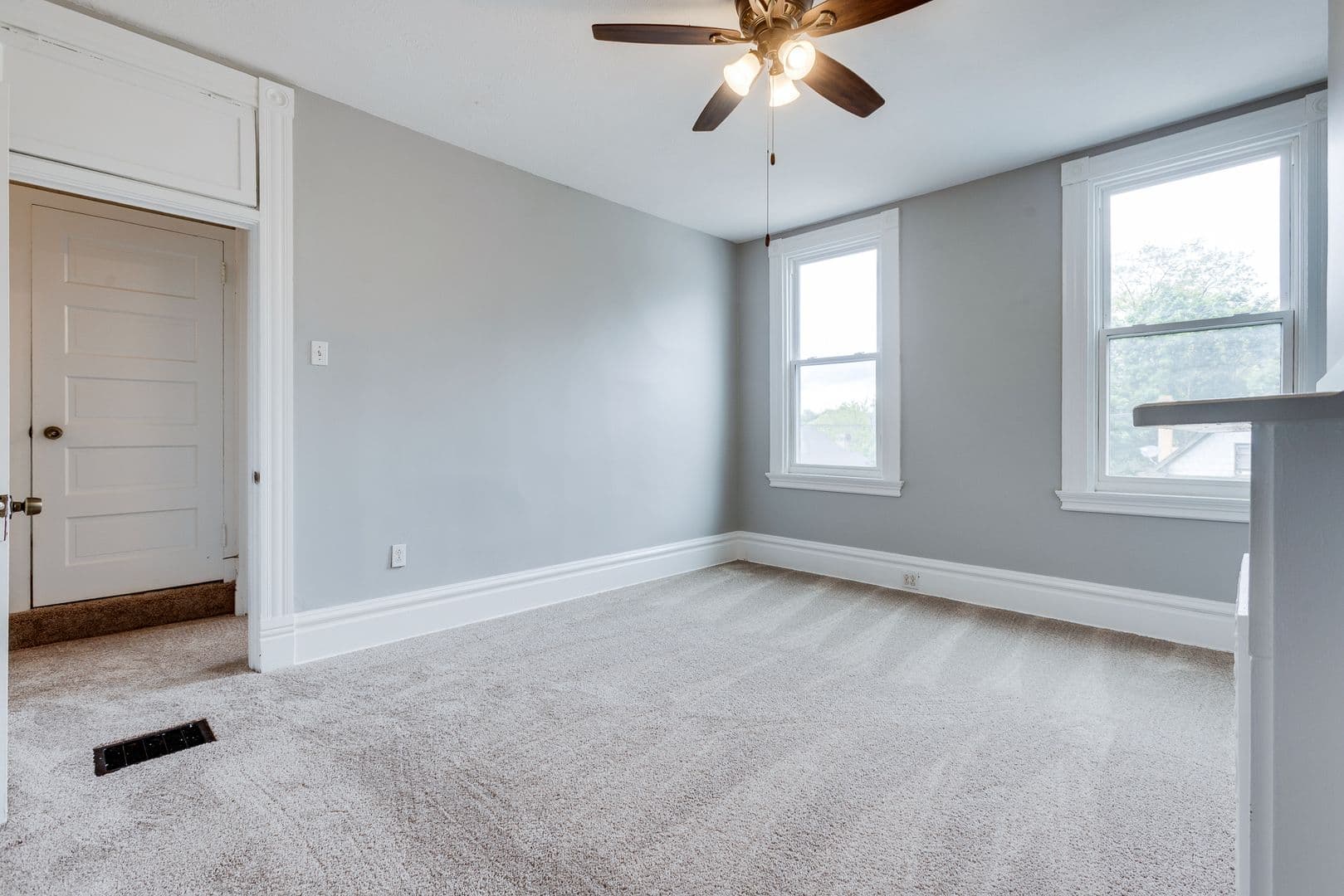 Pittsburgh House: 213 W. Burgess Street