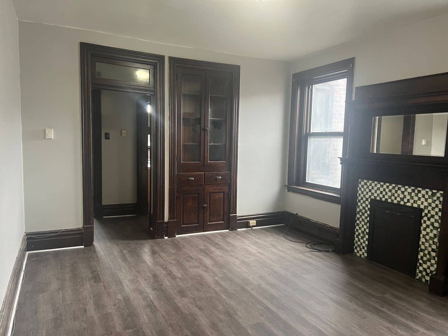 Pittsburgh Apartment: 1203 Reddour Street
