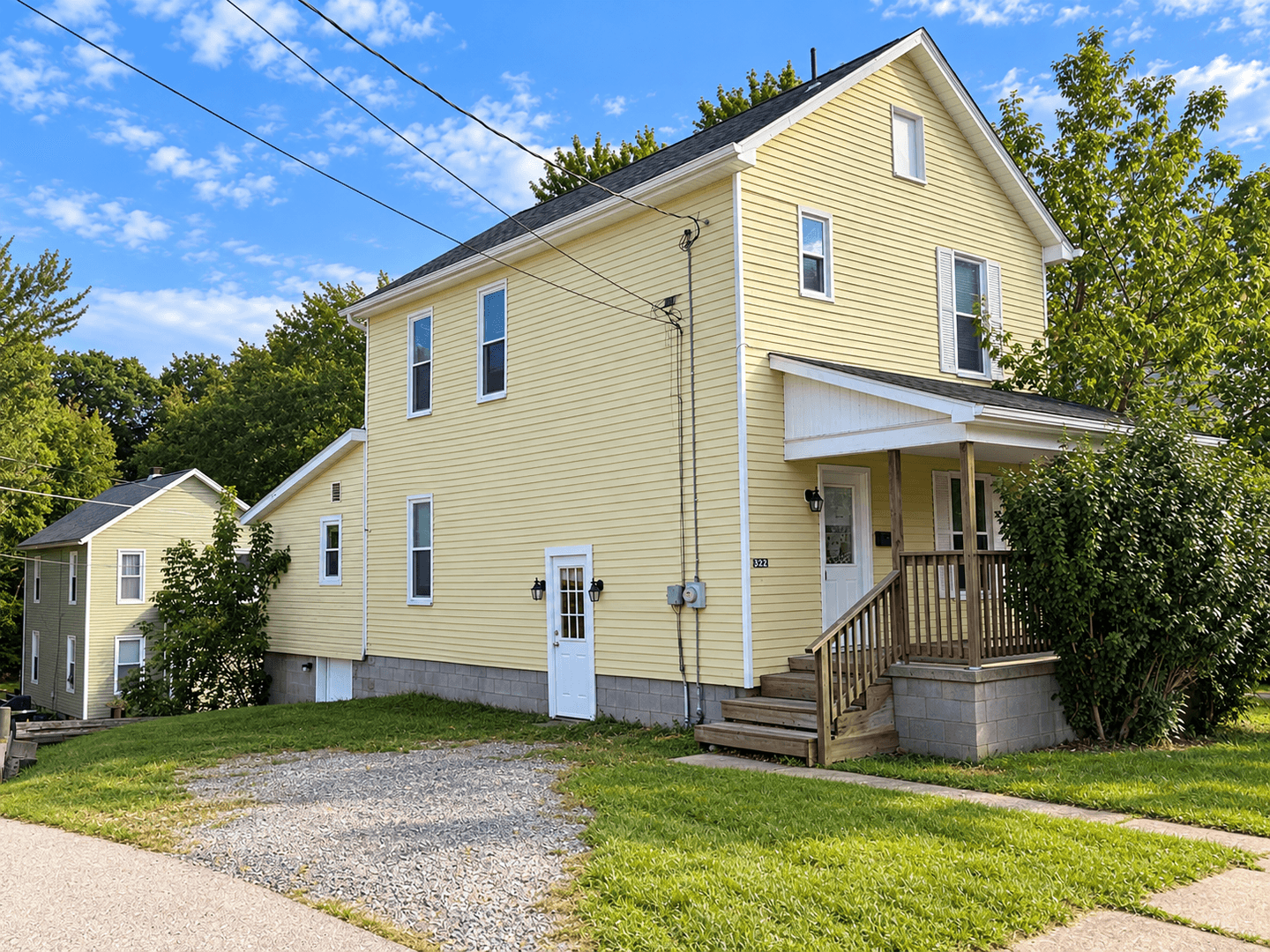 Grove City House: 322 McConnell Street