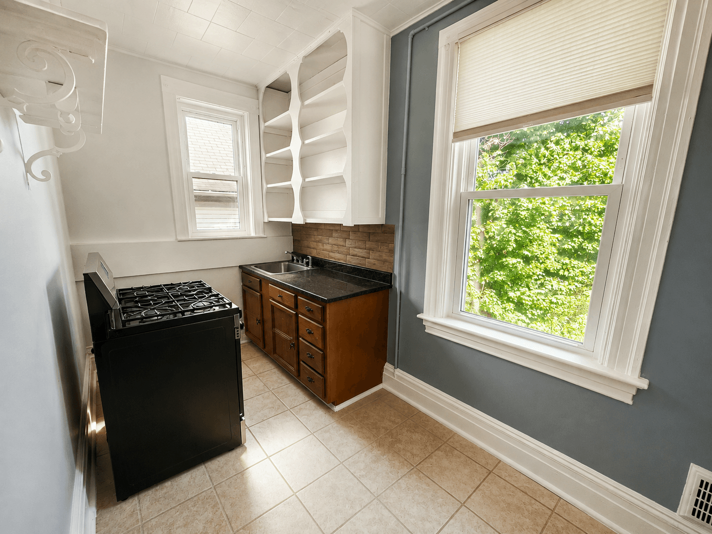 Pittsburgh Apartment: 2 Shady Dr W