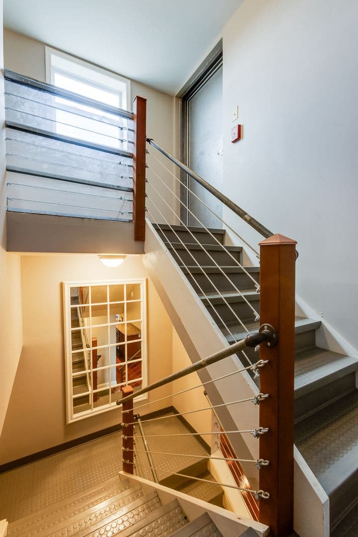 Pittsburgh Apartment: 70 S. 12th St
