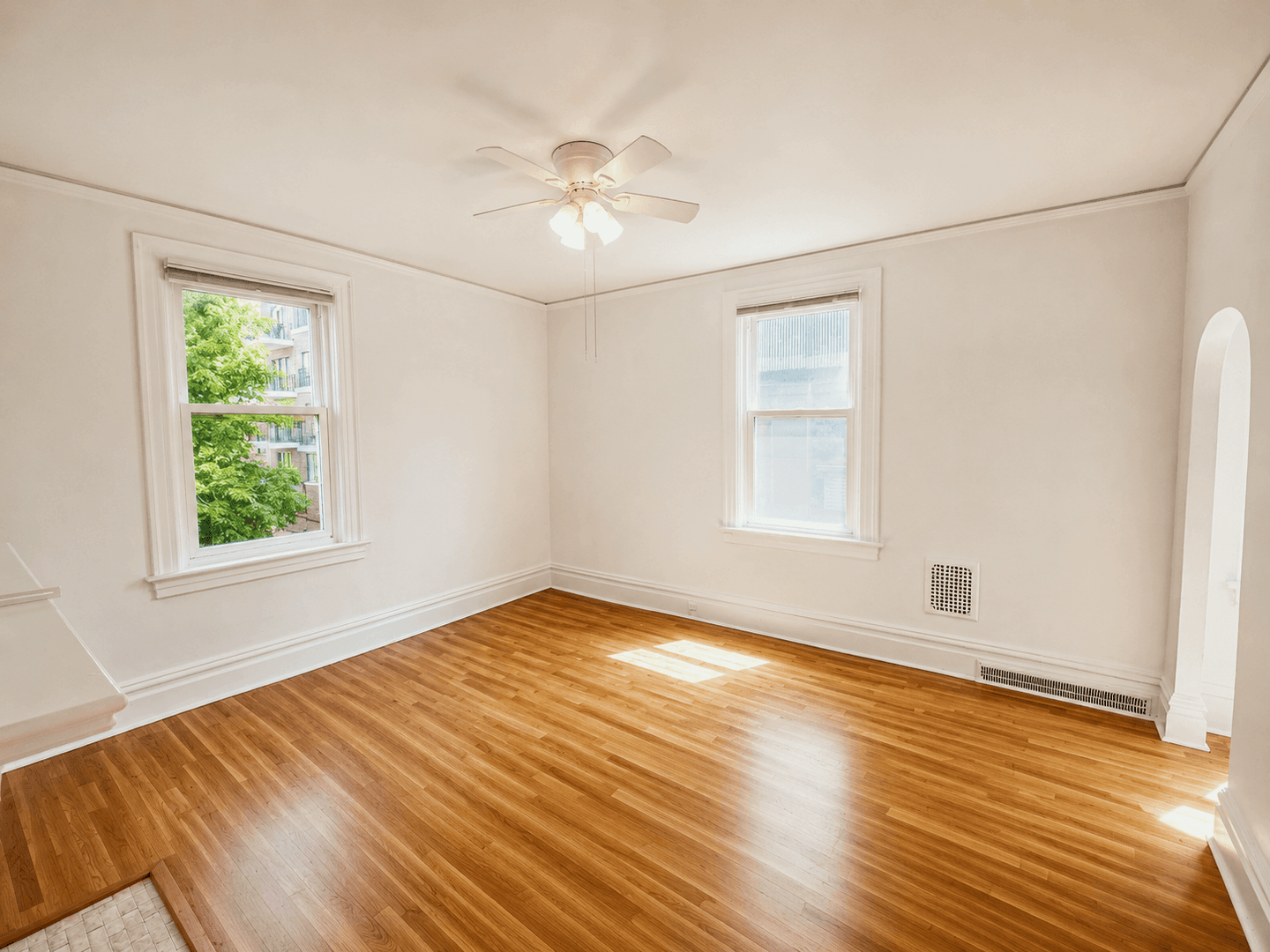 Pittsburgh Apartment: 2 Shady Dr W
