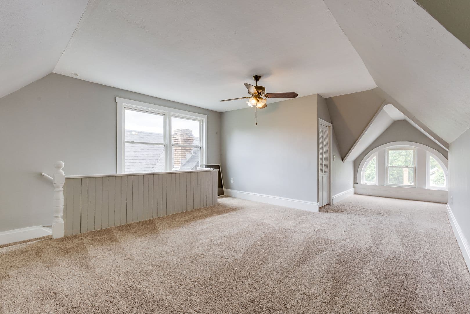 Pittsburgh House: 213 W. Burgess Street