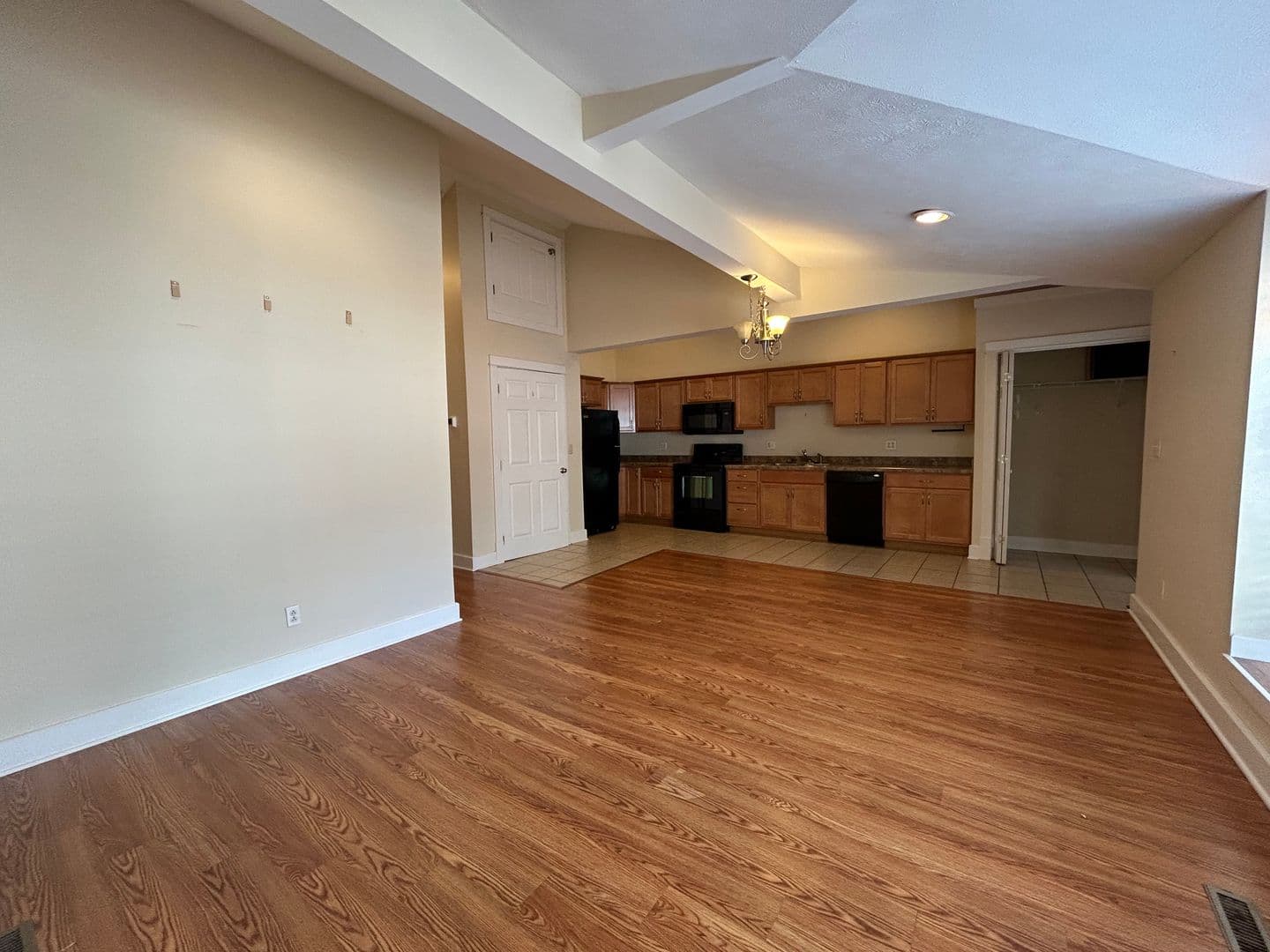 Grove City Apartment: 304 N. Broad Street