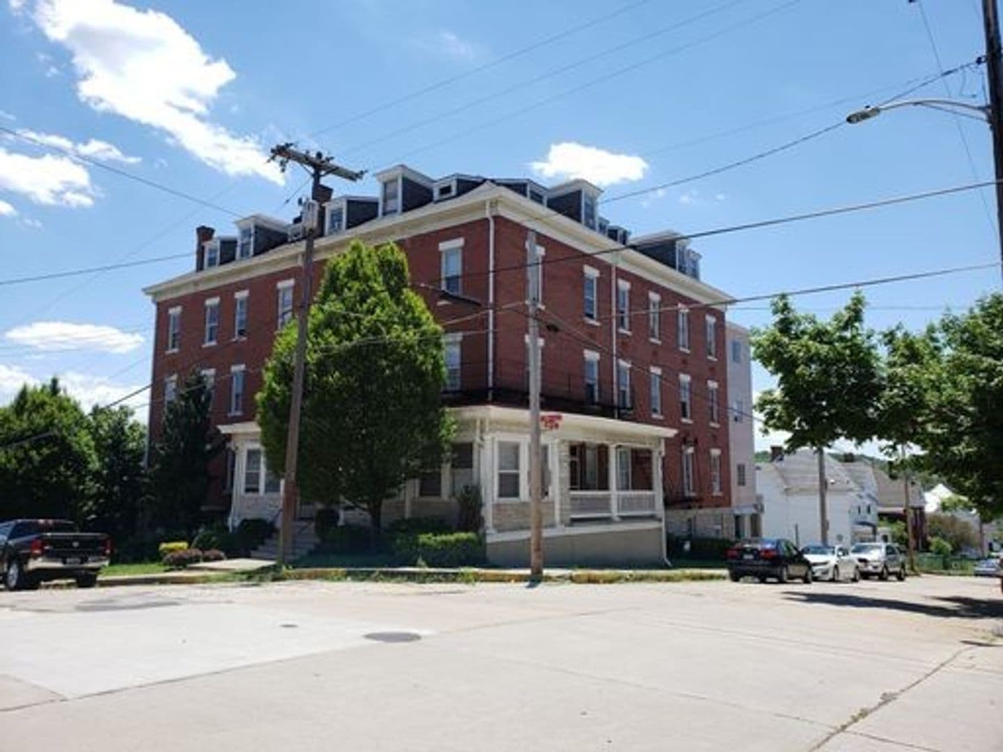 Washington Apartment: 395 Donnan Avenue
