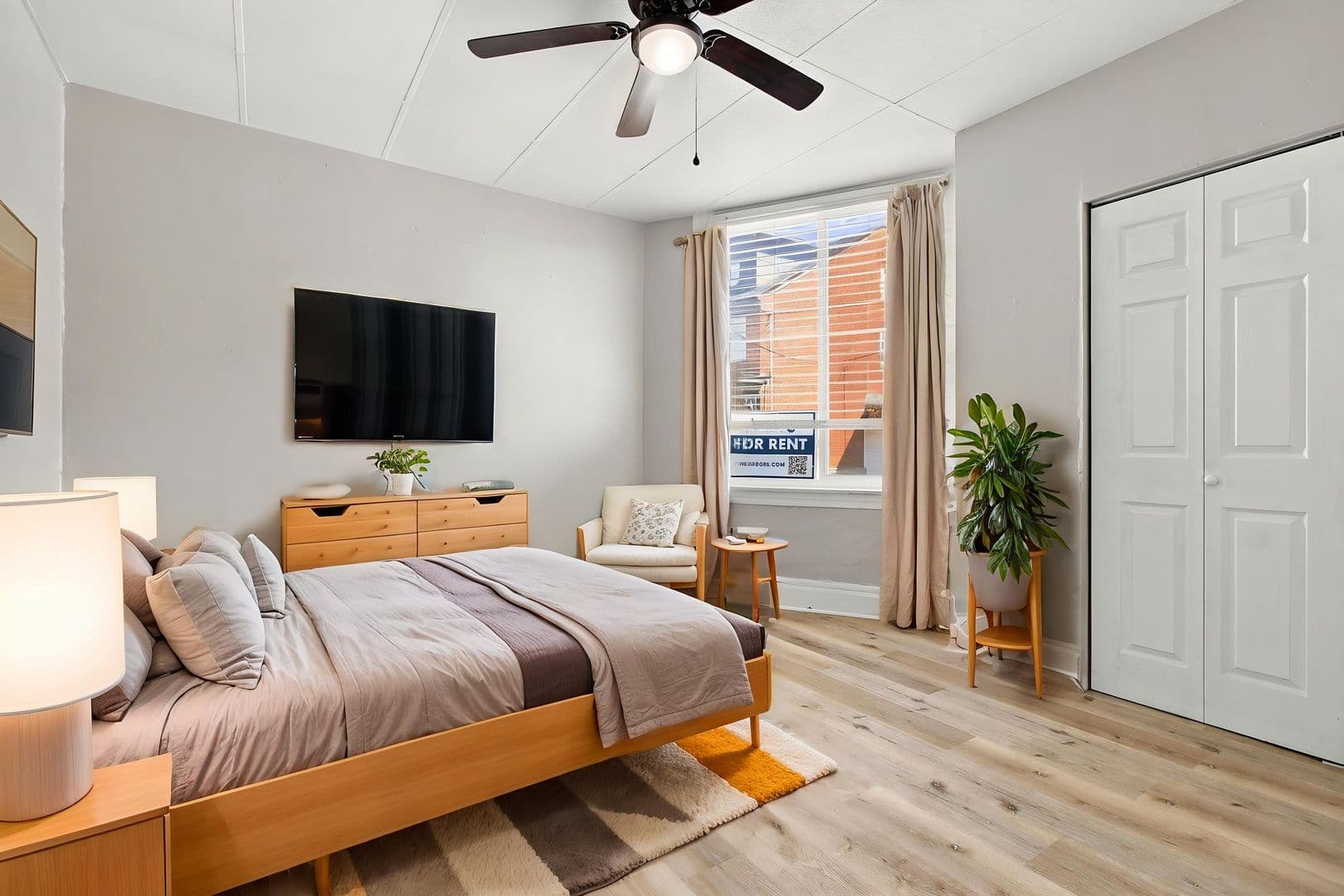 Pittsburgh Apartment: 4807-4811 Yew Street