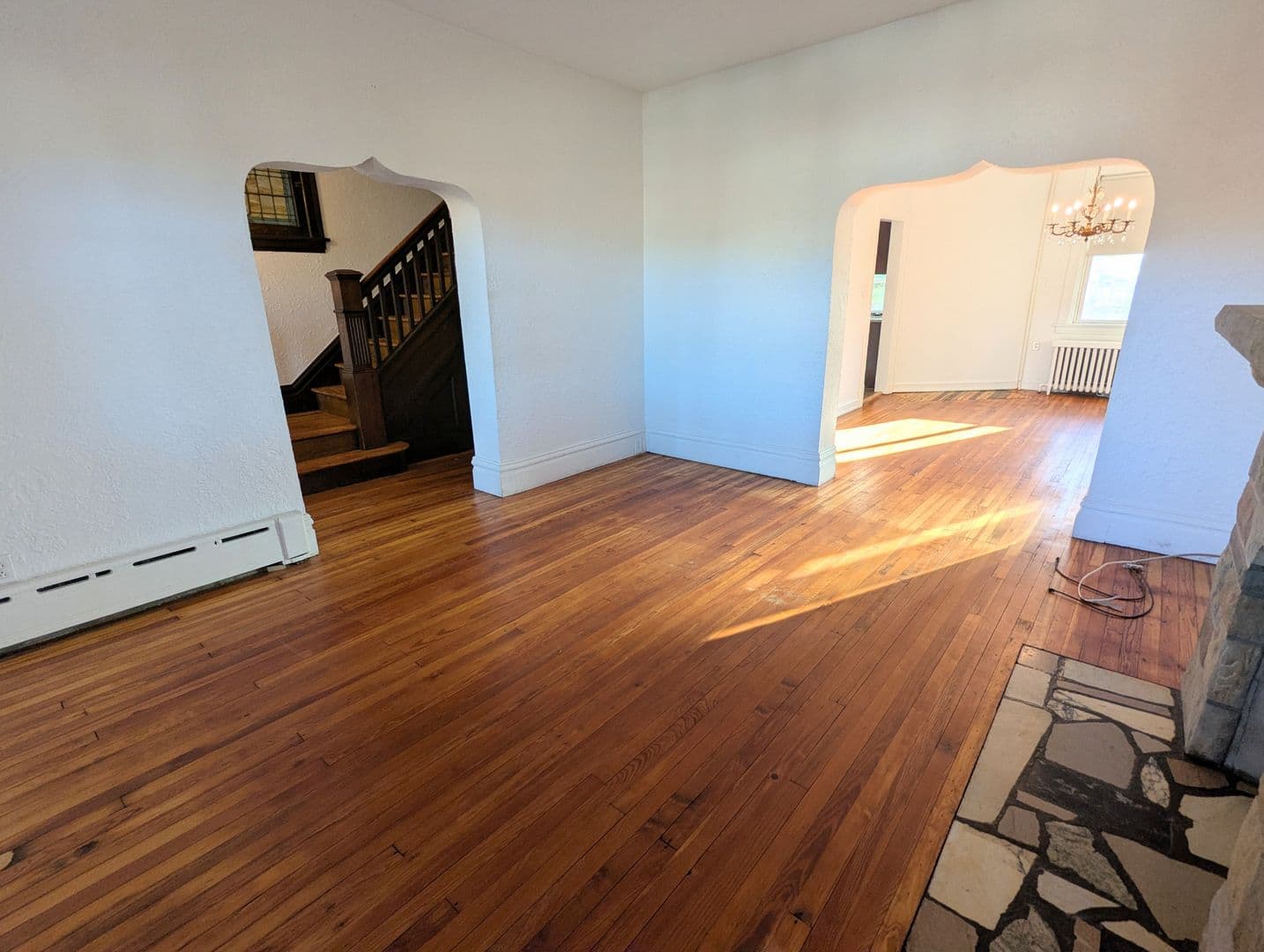 Pittsburgh House: 303 Labelle St