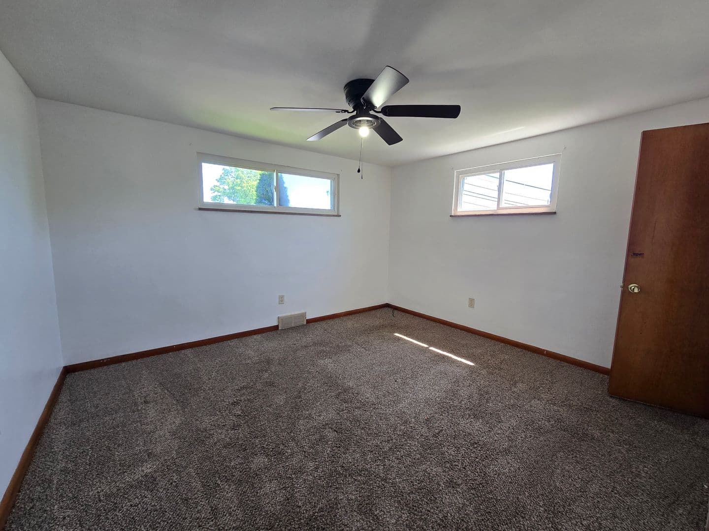 PITTSBURGH House: 6388 SALTSBURG ROAD