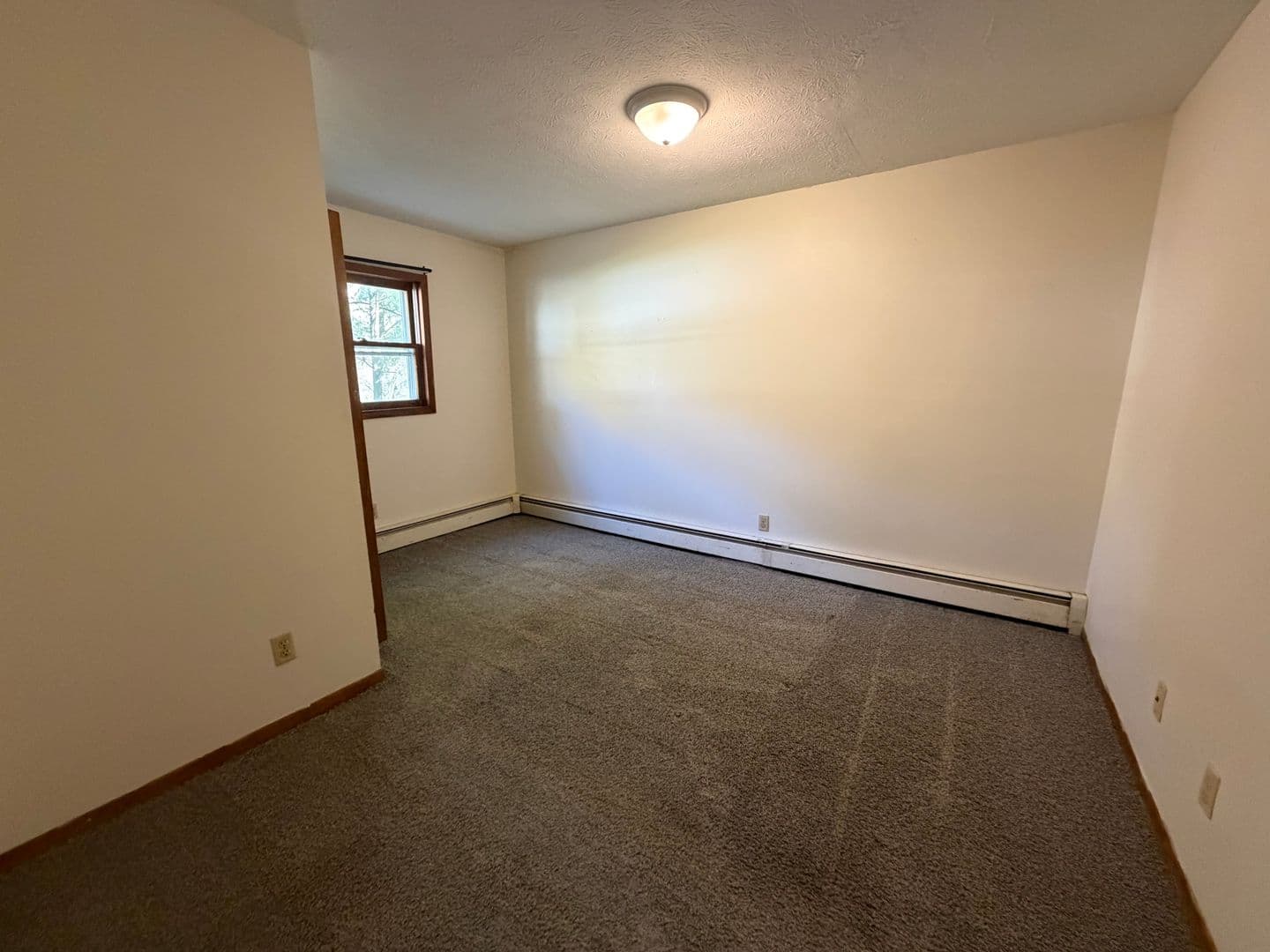 Sandy Lake Apartment: 3334-3338 N Main Street