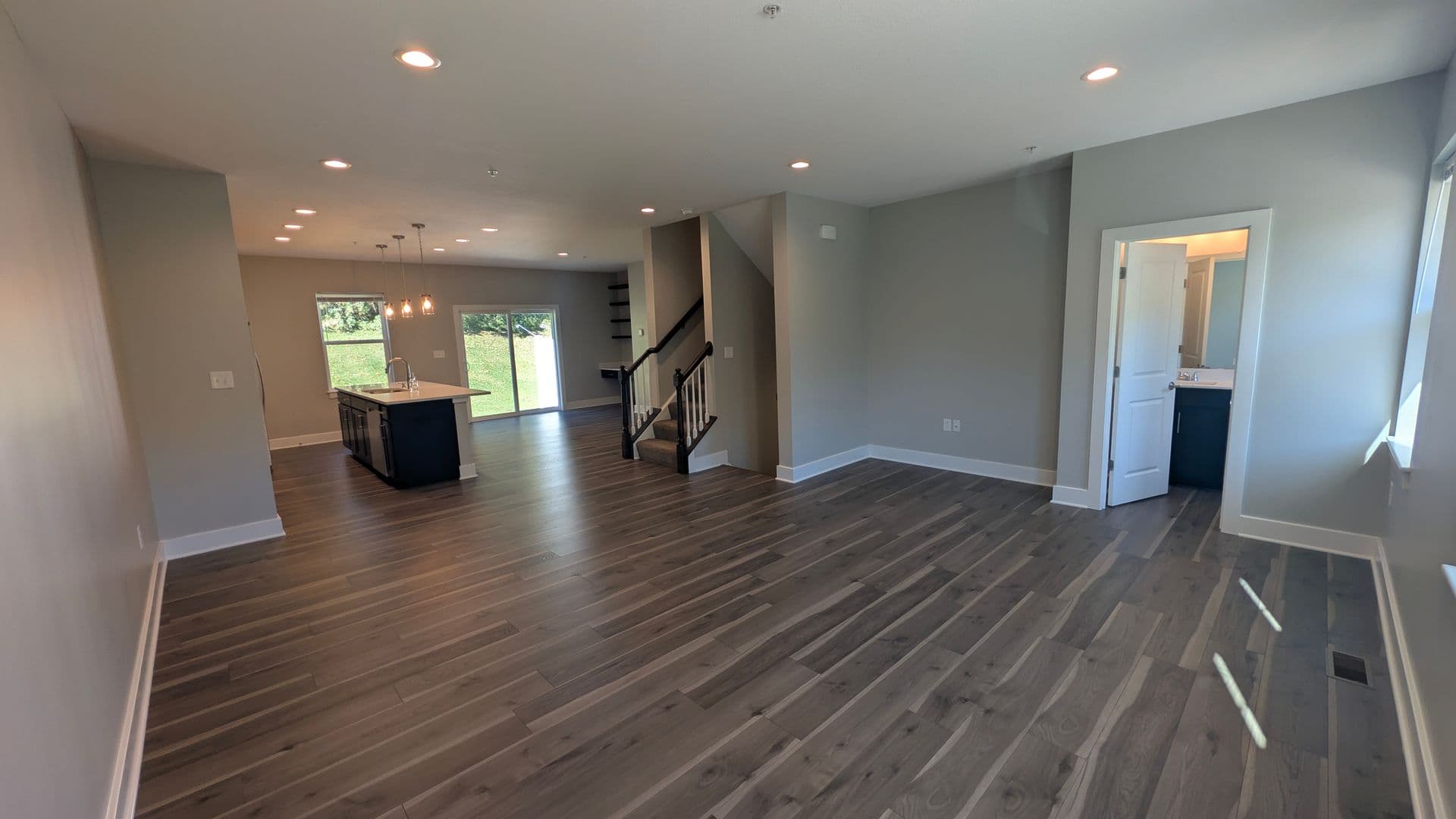 Delmont Townhome: 2006 Stefano Drive