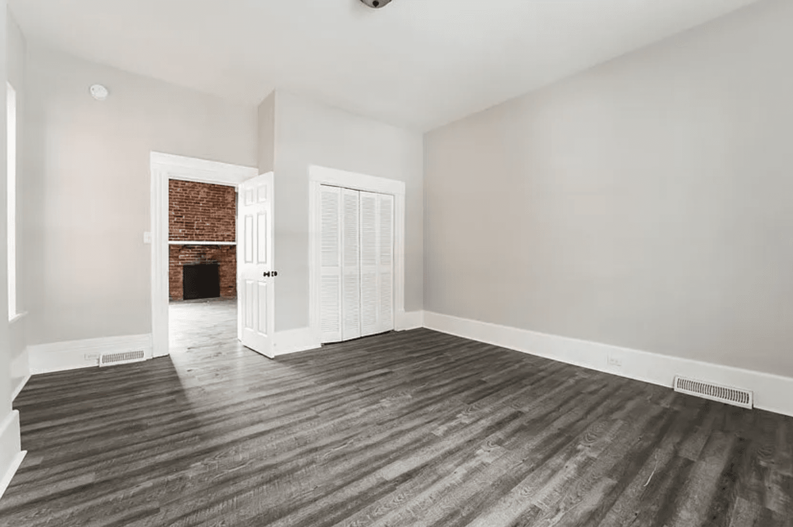 Pittsburgh Apartment: 520 Ivy Street