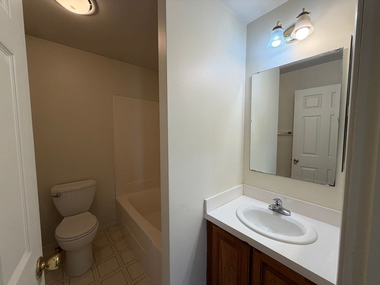 Mercer Apartment: 326 S. East Street