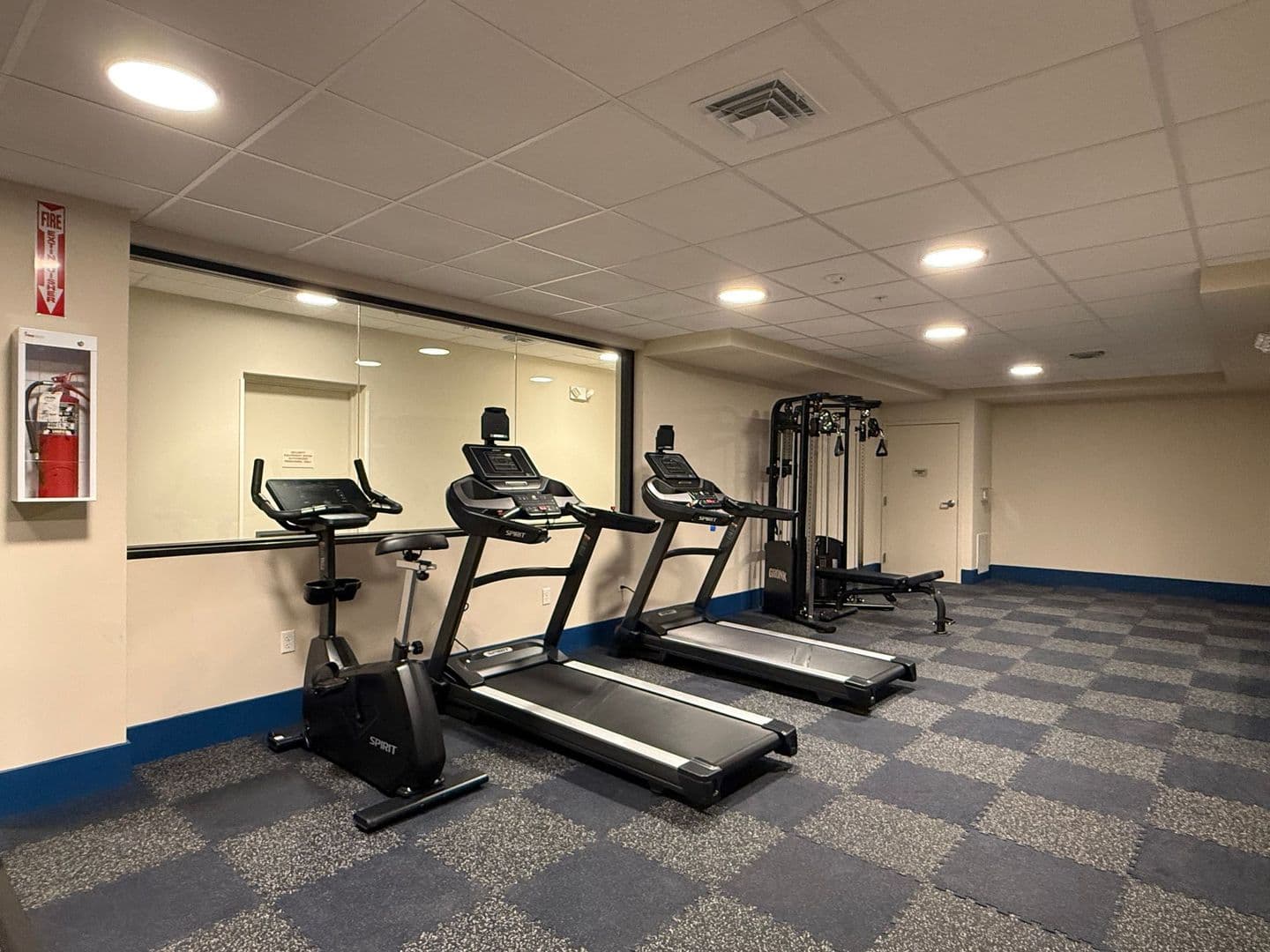 Coraopolis Apartment: 200 Grant Dr.