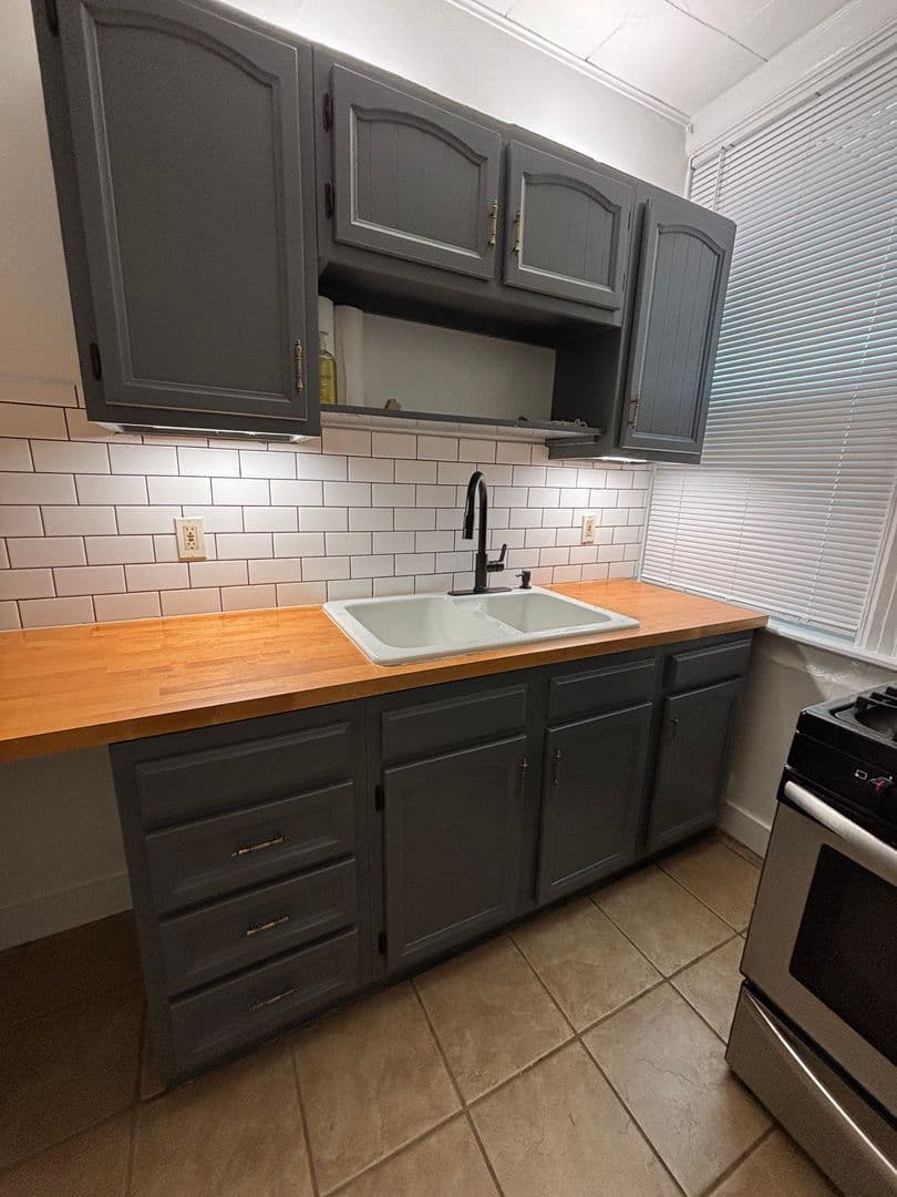 Pittsburgh Apartment: 2 Shady Dr W