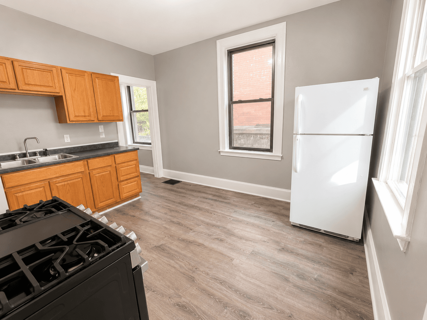 PITTSBURGH Apartment: 94-96 Stratmore St