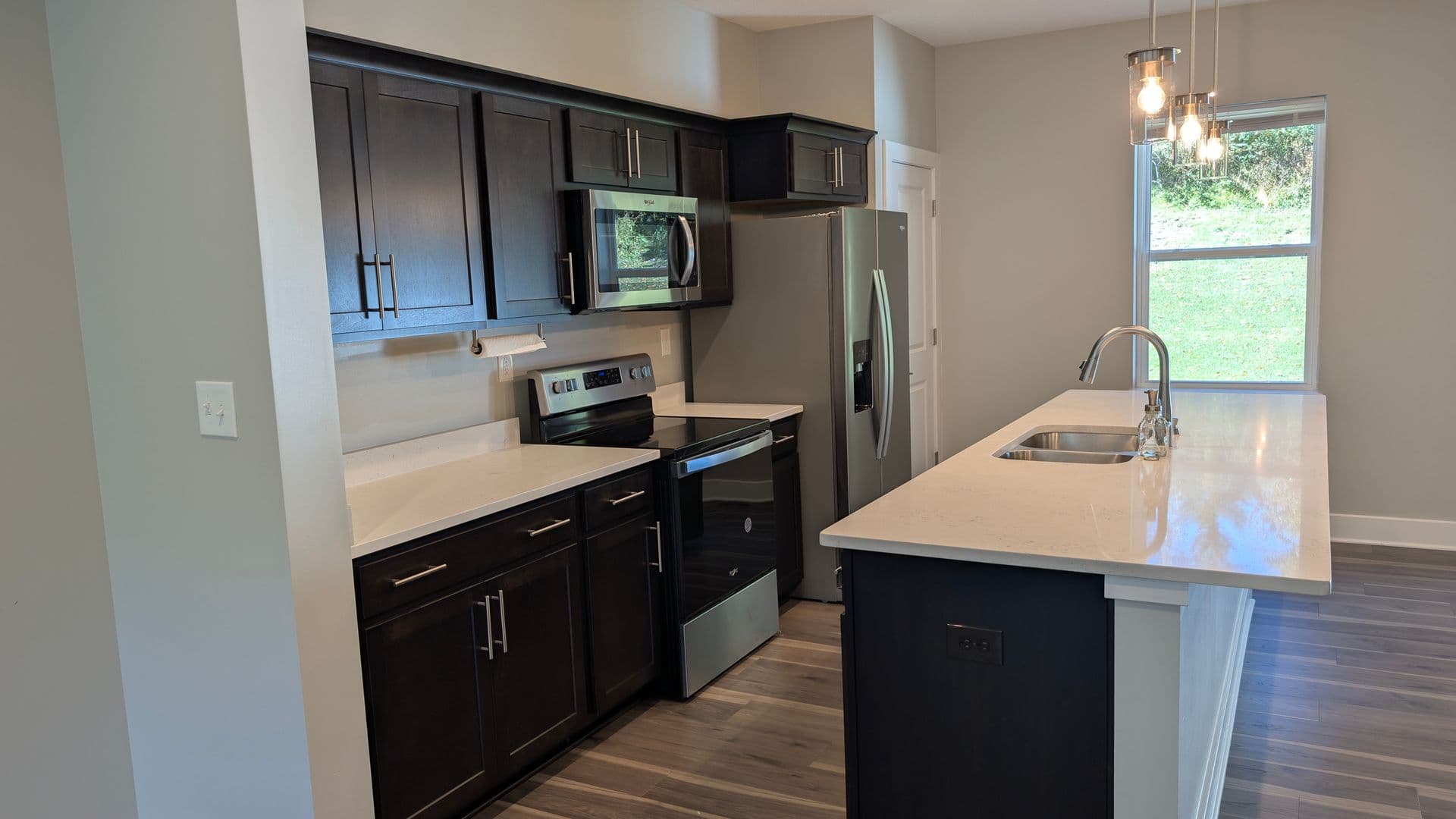 Delmont Townhome: 2006 Stefano Drive
