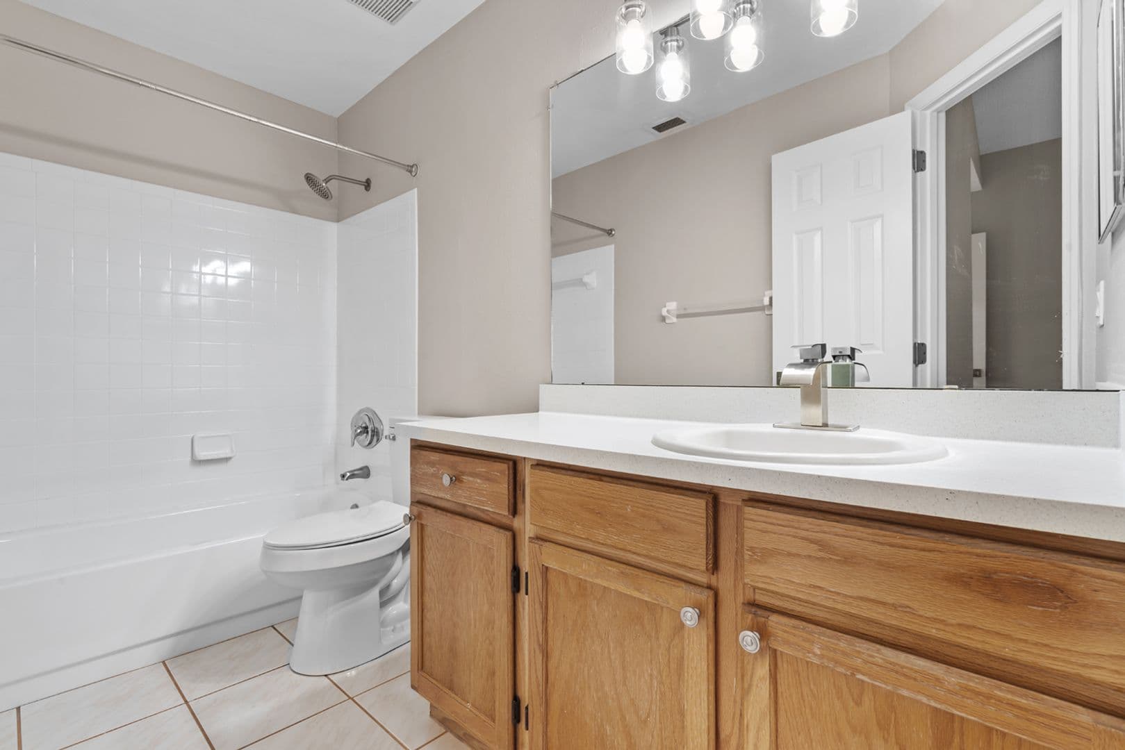Altamonte Springs Apartment: 709 Youngstown Pkwy #364