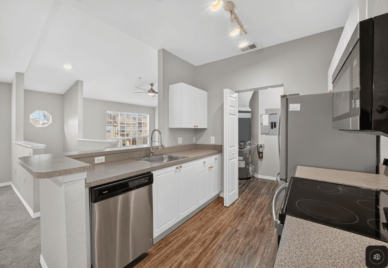 Altamonte Springs Apartment: 821 Grand Regency Pt # 201