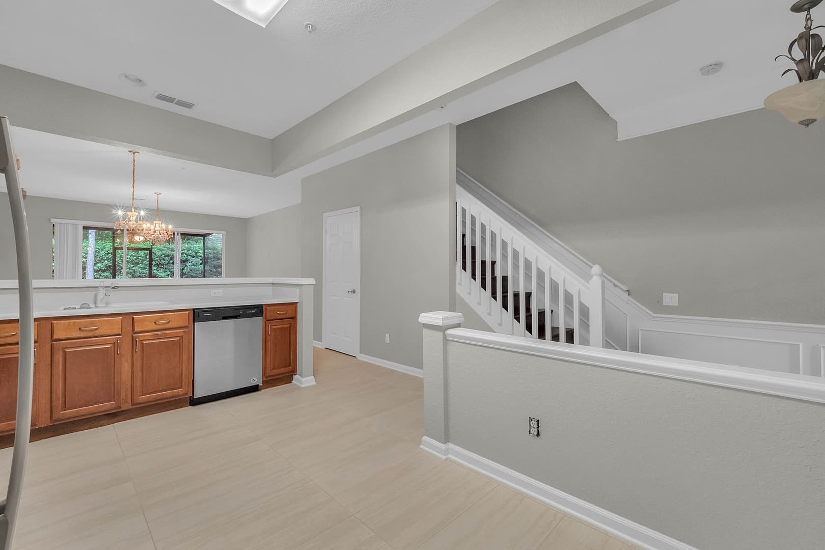 Orlando Apartment: 6302 Daysbrook Dr Unit 102