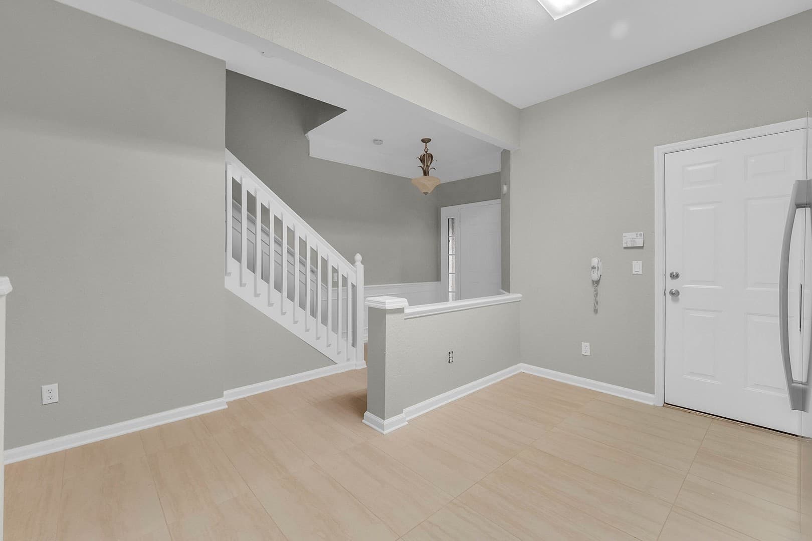 Orlando Apartment: 6302 Daysbrook Dr Unit 102