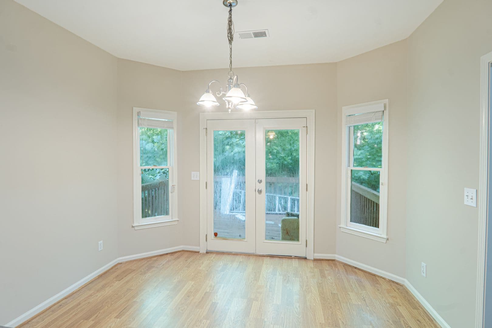 Kennesaw House: 2193 Northbrook Ridge NW