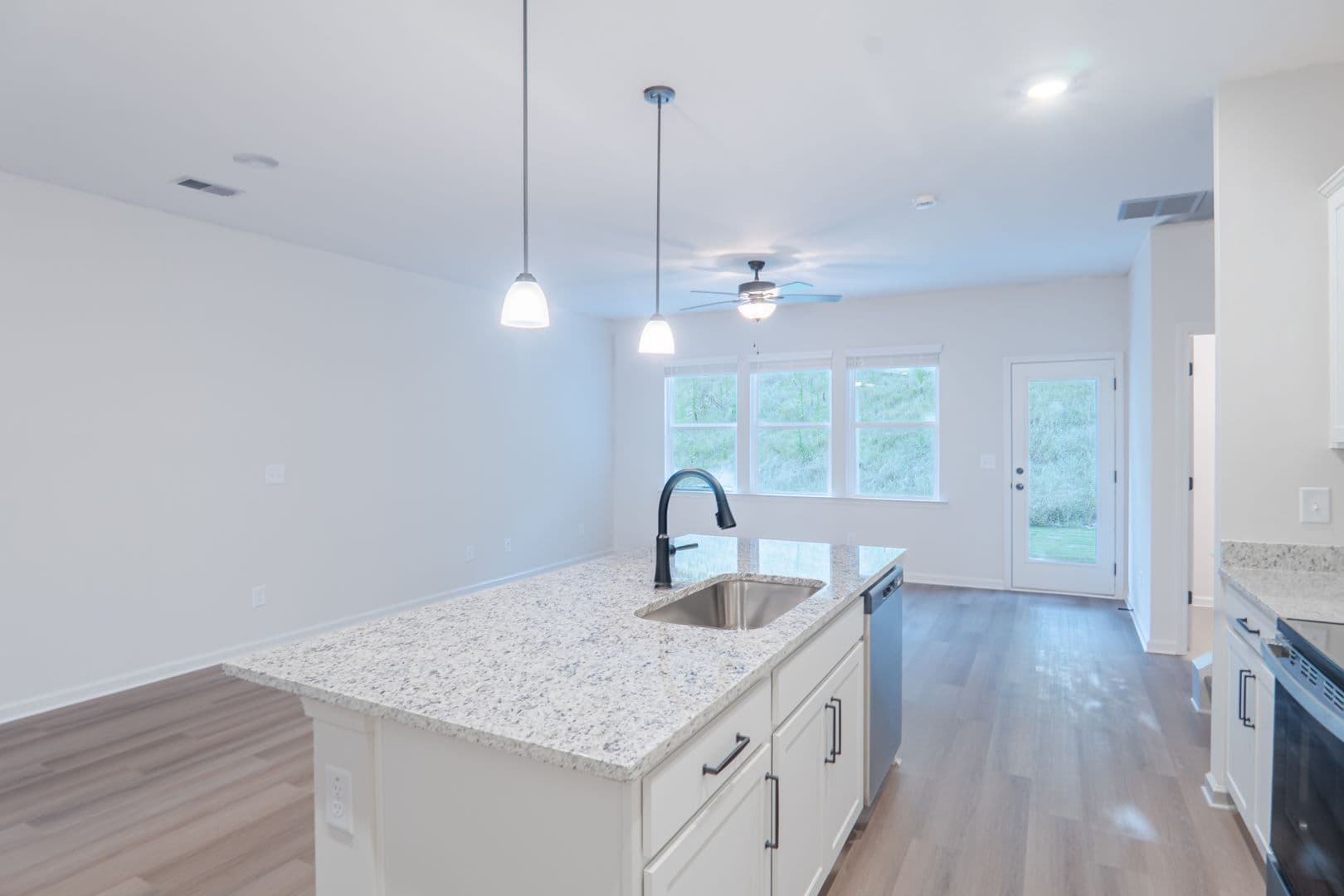 Jasper House: 411 Summit View Lane, Unit 5