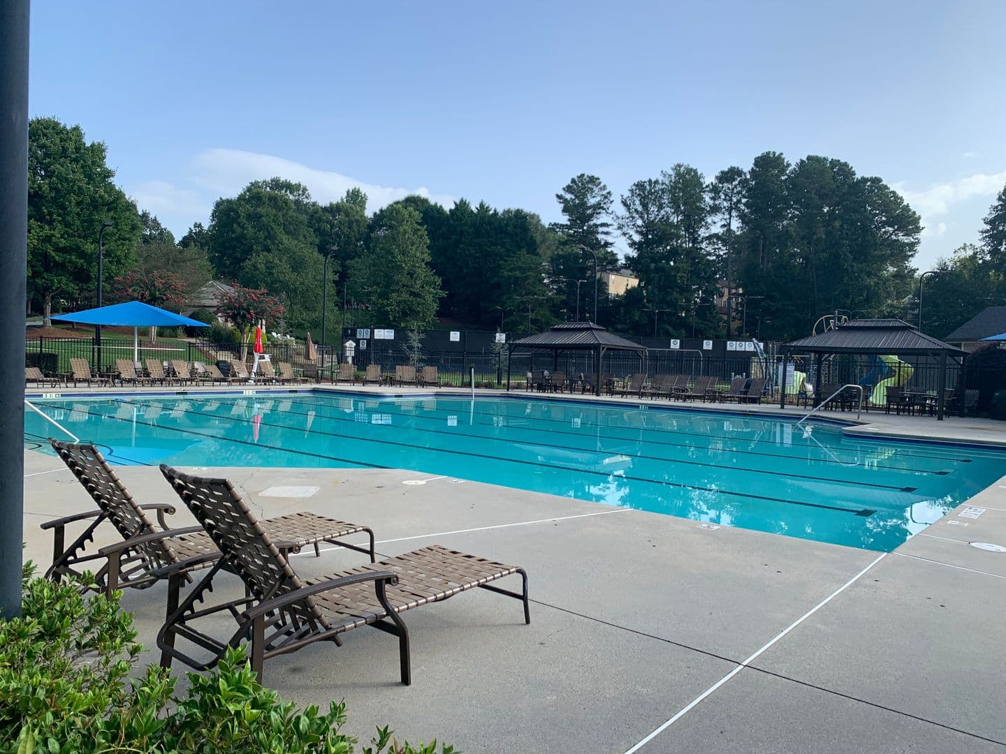 Alpharetta House: 435 Chippenham Ct