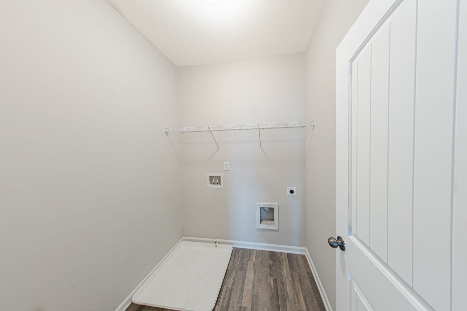 Acworth House: 108 Bryon Lane