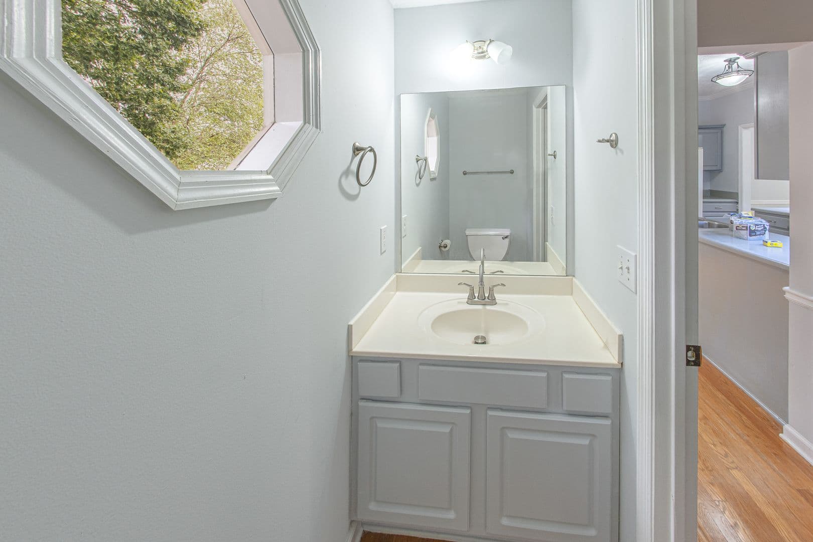 Lawrenceville House: 722 Thornapple Trail