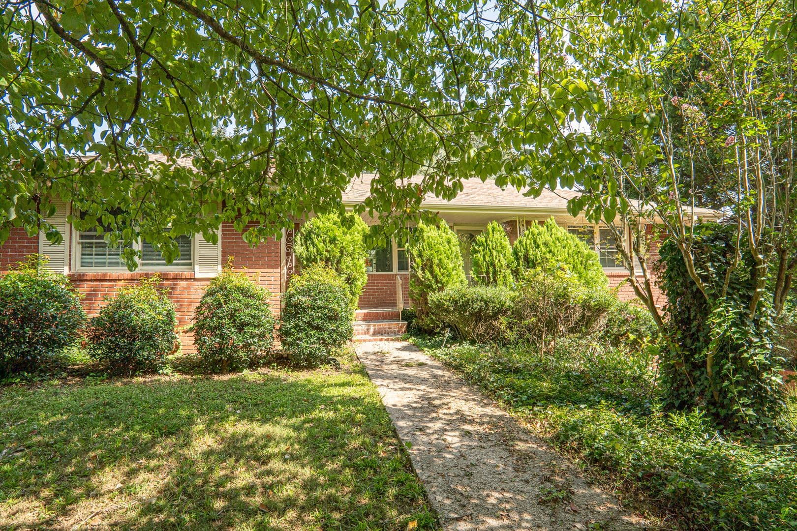Smyrna House: 3021 Old Concord