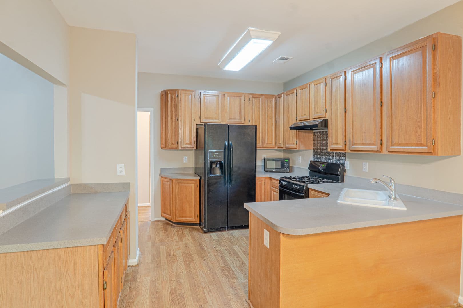 Kennesaw House: 2193 Northbrook Ridge NW