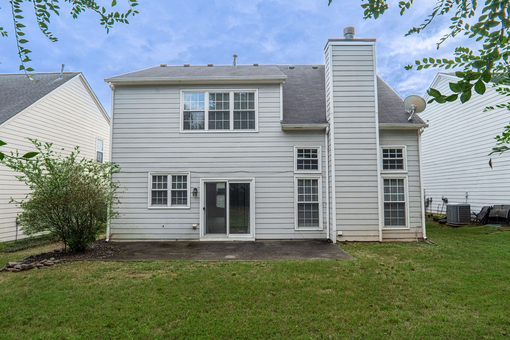Alpharetta House: 435 Chippenham Ct