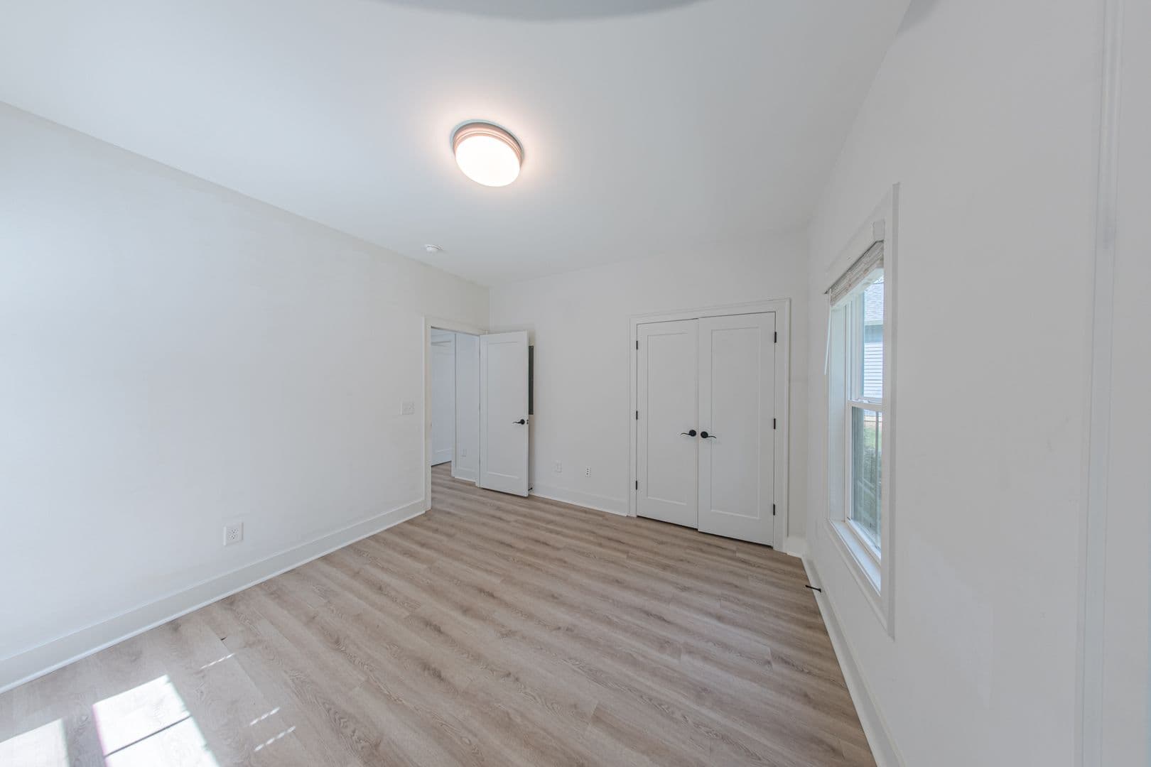 Atlanta House: 2400 Lowe Street NW - B