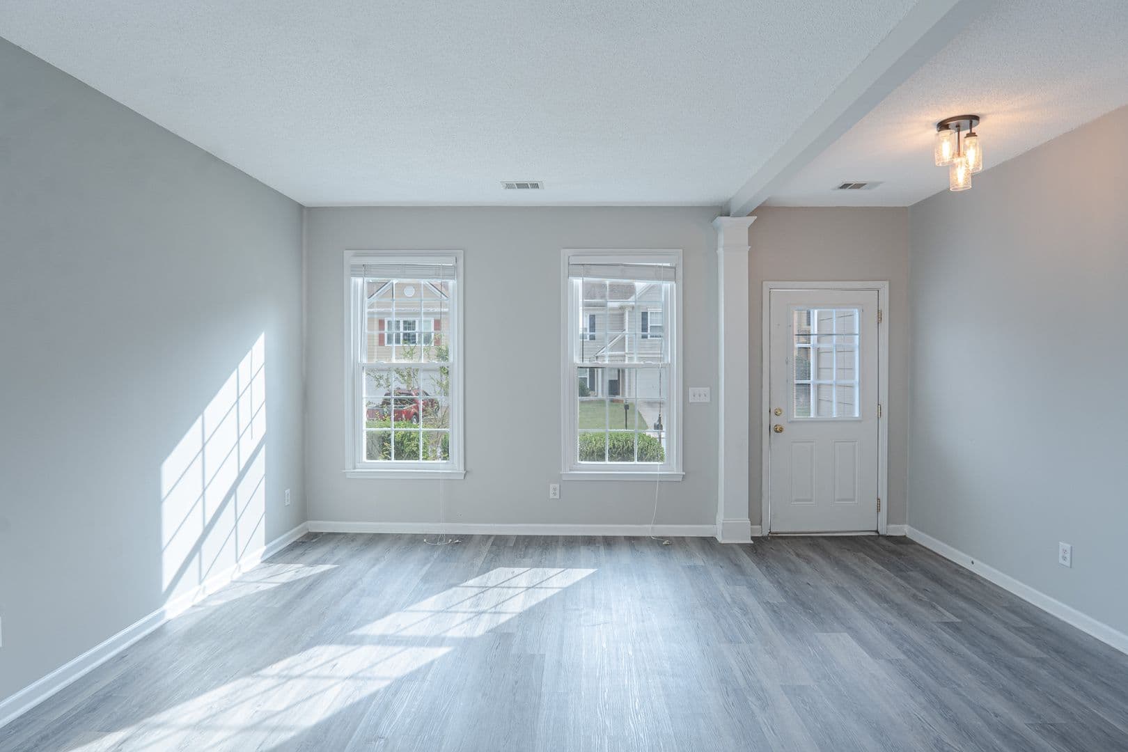 Alpharetta House: 435 Chippenham Ct