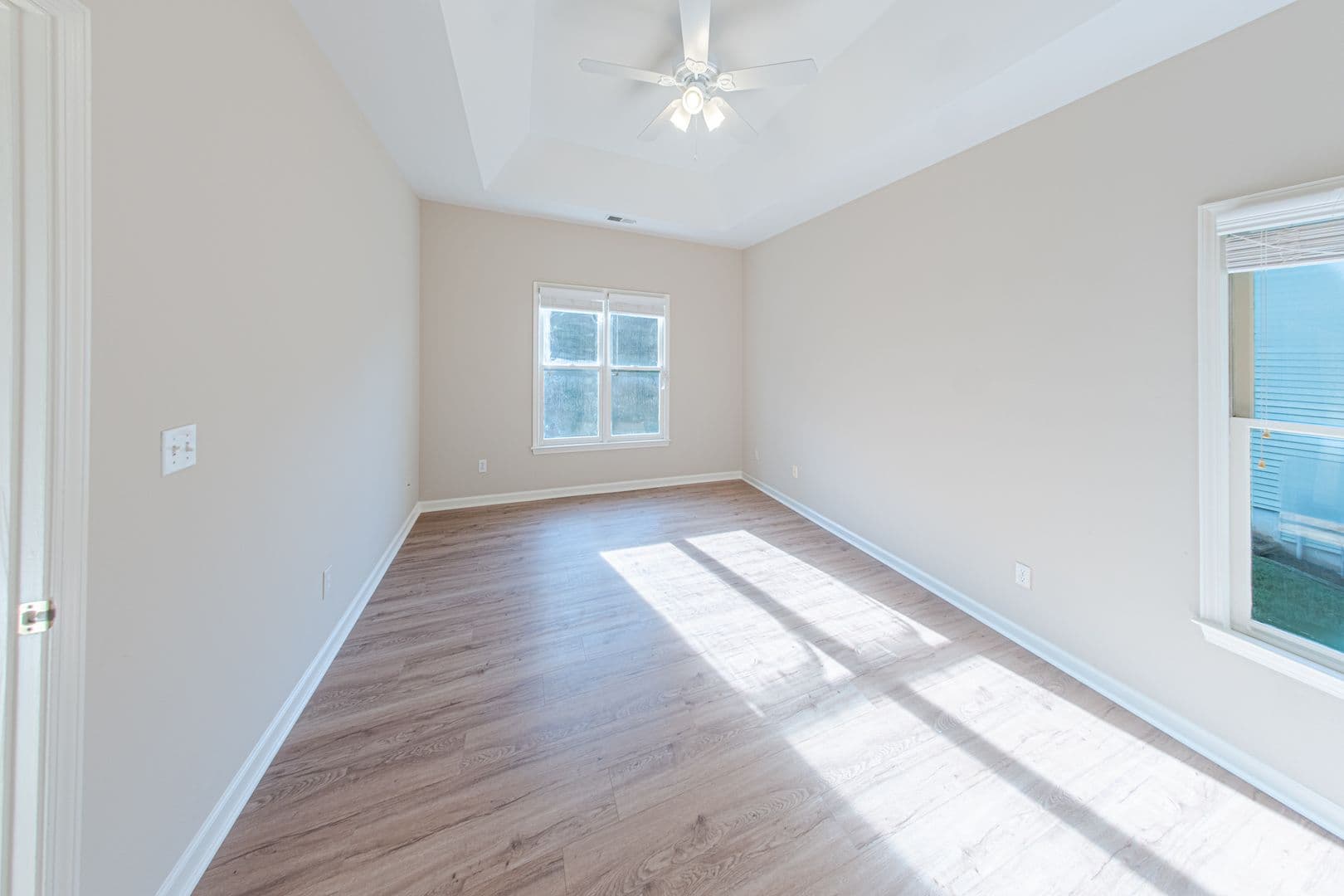 Kennesaw House: 2193 Northbrook Ridge NW