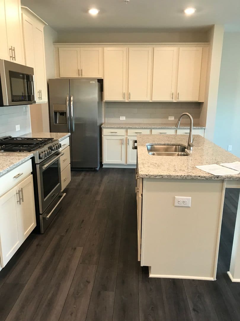 Cumming House: 1302 Endicott Court
