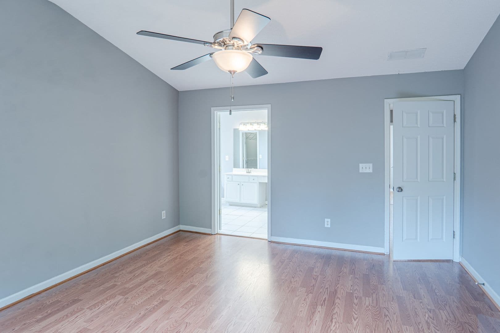 Alpharetta House: 435 Chippenham Ct