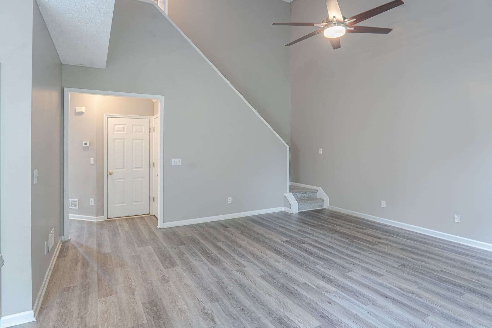 Alpharetta House: 435 Chippenham Ct